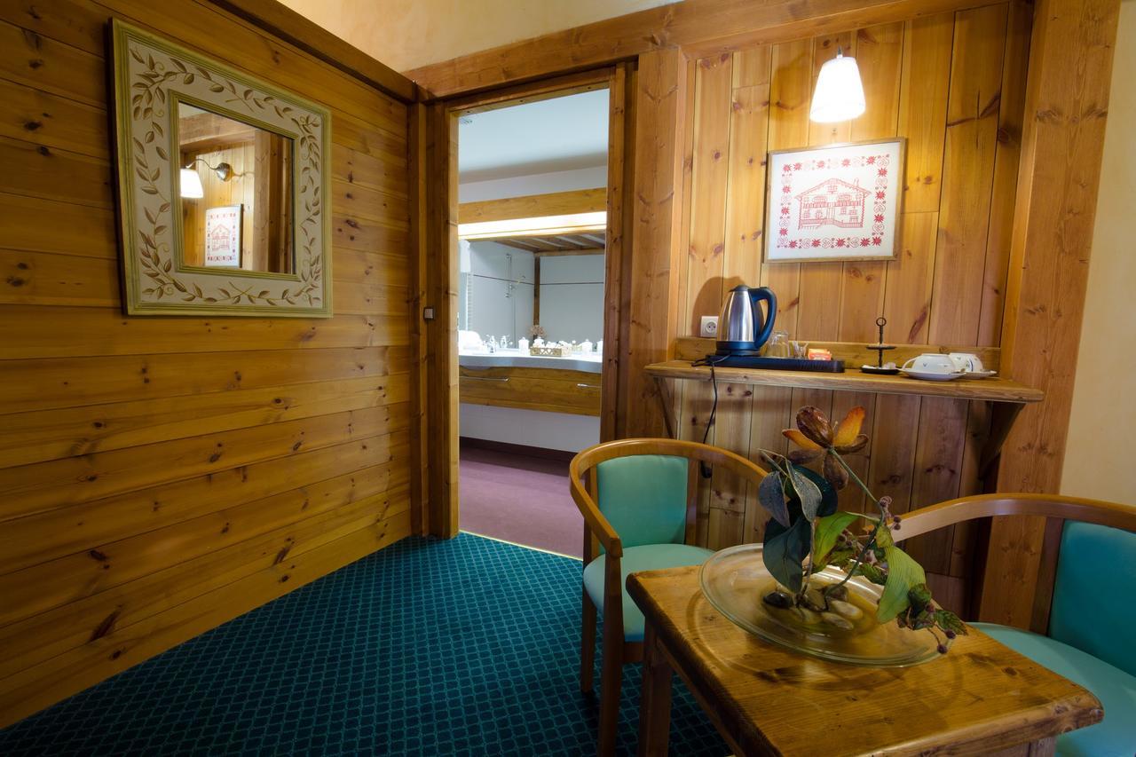Lautaret Lodge & Spa Le Monêtier-les-Bains Buitenkant foto